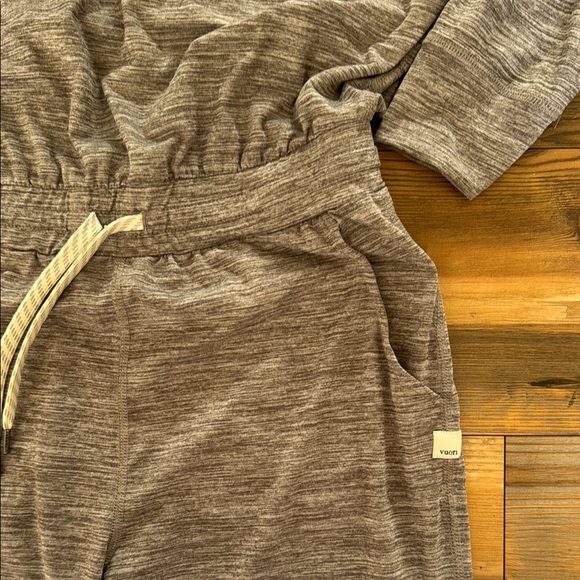 Vuori Gray Jumpsuit Relaxed Fit Soft Fabric - Picture 2 of 3